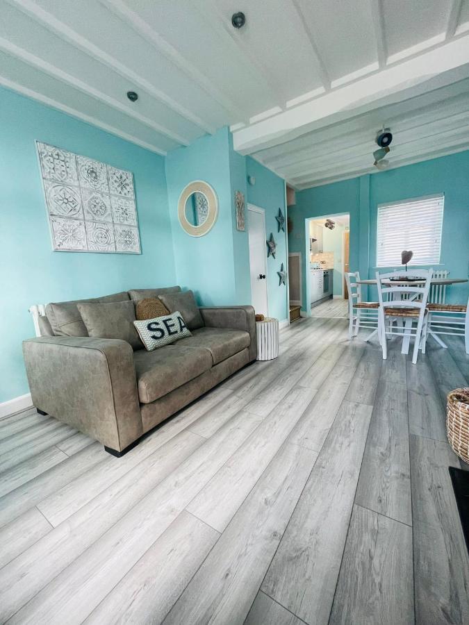 The Rambler'S Rest Cottage, Parkgate, Wirral Parkgate  Eksteriør billede
